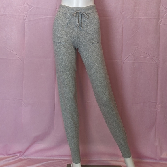 Bershka Light Gray Knit Lounge Joggers Pants with Pockets size XS
